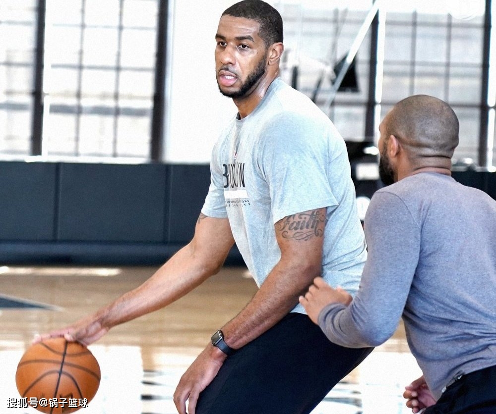 今夜体能课后,布莱顿豪取连胜备战全明星赛,震撼外界,团队化学反应显著(今日为你带来震撼的nba现场体验) 今夜体能课后,布莱顿豪取连胜备战全明星赛,震撼外界,团队化学反应显著(今日为你带来震撼的nba现场体验)