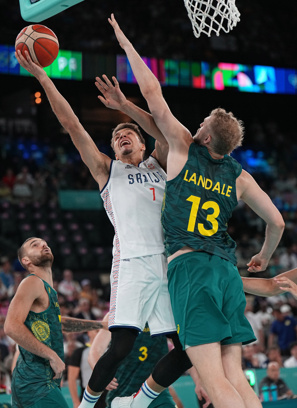 kaiyun-关于塞维利亚发布备战花絮，关键时刻篮板制胜，国王杯任务艰巨，控场能力受关注的信息